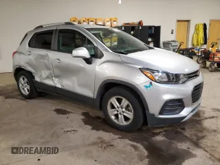 2020 Chevrolet Trax LS with VIN 3GNCJKSB9LL218067, listed as a Copart auction lot 63389735 with 32,555 mi miles and Salvage title. Bid and sale history available at DreamBid. Image 4.