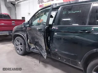 2019 Honda Passport EX-L with VIN 5FNYF8H53KB028590, listed as a IAAI auction lot 41475668 with 44,204 mi miles. Bid and sale history available at carsss.com. Image 17.