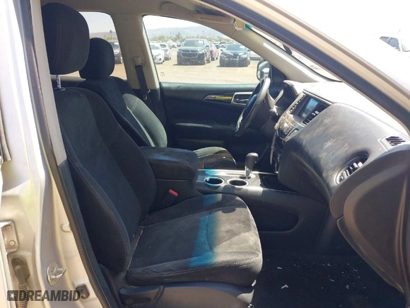 2013 Nissan Pathfinder Platinum with VIN 5N1AR2MN7DC690552, listed as a IAAI auction lot 41982519 with 210,938 mi miles. Bid and sale history available at carsss.com. Image 5.