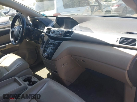 2011 Honda Odyssey EX-L with VIN 5FNRL5H69BB093996, listed as a IAAI auction lot 42151381 with 88,531 mi miles and . Bid and sale history available at carsss.com. Image 5.