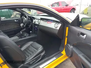 2007 Ford Mustang GT Deluxe with VIN 1ZVFT82H675285686, listed as a IAAI auction lot 41478777 with 189,083 mi miles. Bid and sale history available at carsss.com. Image 5.