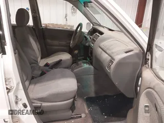 2000 Suzuki Grand Vitara JLX z VIN JS3TD62V1Y4119064, wystawiony jako IAAI lot #40845963 z przebiegiem 339 219 mil mil oraz . Historia ofert i sprzedaży dostępna na DreamBid. Obrazek 5.