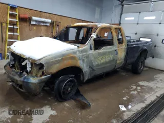 2001 Ford Super Duty F-250 XL with VIN 1FTNX21F71EC07375, listed as a Copart auction lot 84591574 with 0 mi miles and Clean Title. Bid and sale history available at carsss.com. Image 1.