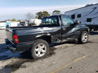 1997 Dodge 1500 z VIN 1B7HC16Z7VJ526312, wystawiony jako Copart lot #75817524 z przebiegiem 215 627 mil mil oraz Szkoda całkowita • Salvage title. Historia ofert i sprzedaży dostępna na DreamBid. Obrazek 3.