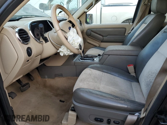 2006 Ford Explorer Eddie Bauer z VIN 1FMEU64E26UA98996, wystawiony jako Copart lot #45353005 z przebiegiem 157 297 mil mil oraz Szkoda całkowita • Salvage title. Historia ofert i sprzedaży dostępna na DreamBid. Obrazek 7.