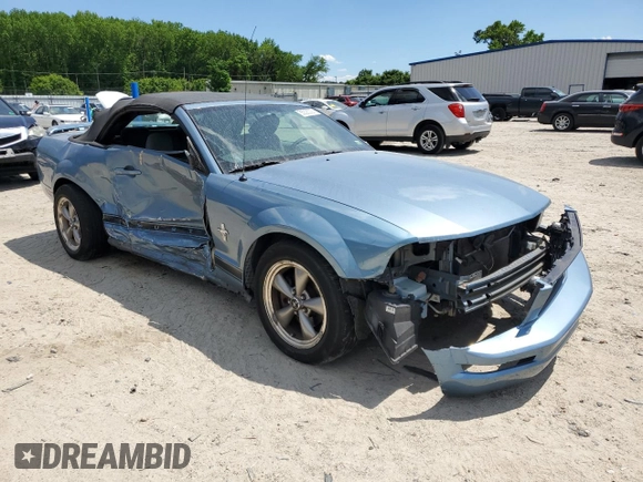 2006 Ford Mustang Standard with VIN 1ZVFT84N165257831, listed as a Copart auction lot 55526005 with 123,603 mi miles and Clean title. Bid and sale history available at DreamBid. Image 4.