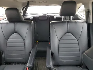 2022 Toyota Highlander XLE z VIN 5TDHZRBH5NS584920, wystawiony jako Copart lot #54503915 z przebiegiem 24 535 mil mil oraz Szkoda całkowita • Salvage title. Historia ofert i sprzedaży dostępna na DreamBid. Obrazek 10.