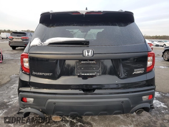 2021 Honda Passport Touring with VIN 5FNYF8H96MB007268, listed as a Copart auction lot 89077285 with 63,232 mi miles and Salvage Title. Bid and sale history available at carsss.com. Image 6.