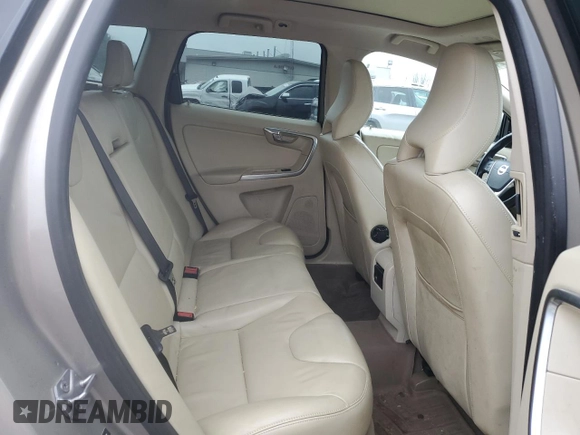 2015 Volvo XC60 T6 Premier Plus с VIN YV4902RC9F2571514, выставлен на аукционе Copart как лот 84289274 с пробегом 192 345 миль миль и Списание • Salvage title. История ставок и продаж доступна на DreamBid. Изображение 11.