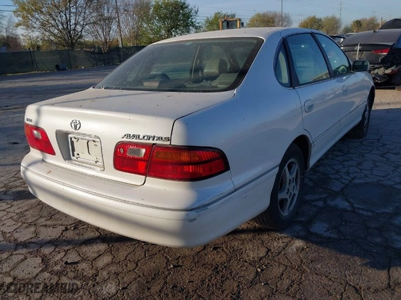 1999 Toyota Avalon XL with VIN 4T1BF18B5XU308573, listed as a IAAI auction lot 41782330 with NaN miles. Bid and sale history available at carsss.com. Image 4.