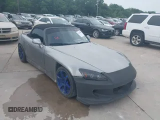 2001 Honda S2000 z VIN JHMAP114X1T009052, wystawiony jako IAAI lot #42264098 z przebiegiem 145 313 mil mil oraz . Historia ofert i sprzedaży dostępna na DreamBid. Obrazek 1.