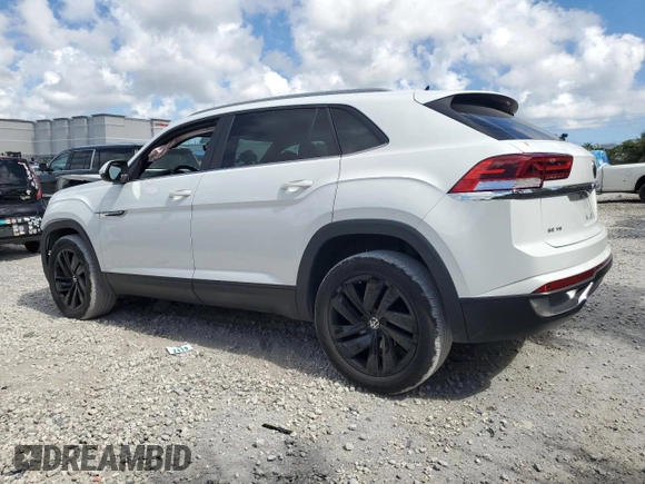 2021 Volkswagen Atlas SE with VIN 1V2WE2CA9MC233518, listed as a Copart auction lot 44737275 with 60,228 mi miles and Salvage title. Bid and sale history available at DreamBid. Image 2.