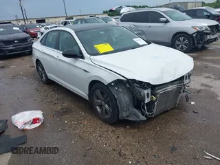 2021 Volkswagen Jetta S z VIN 3VWC57BUXMM027598, wystawiony jako IAAI lot #42438323 z przebiegiem 108 588 mil mil oraz . Historia ofert i sprzedaży dostępna na DreamBid. Obrazek 1.