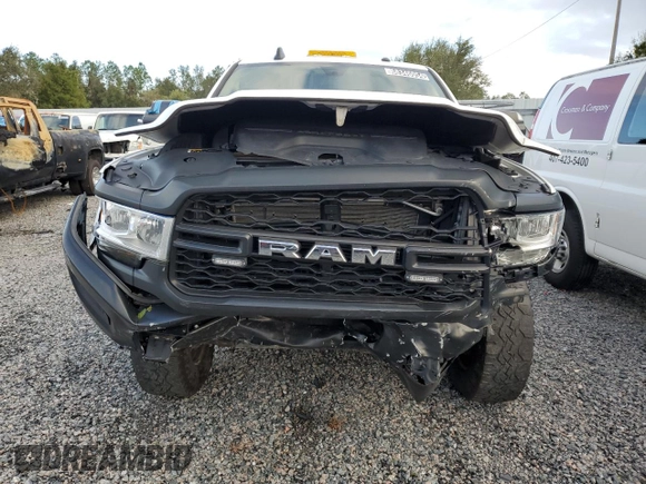 2020 Ram 2500 Tradesman with VIN 3C6UR5HJ3LG282062, listed as a Copart auction lot 68346054 with 103,112 mi miles and Clean Title. Bid and sale history available at carsss.com. Image 5.
