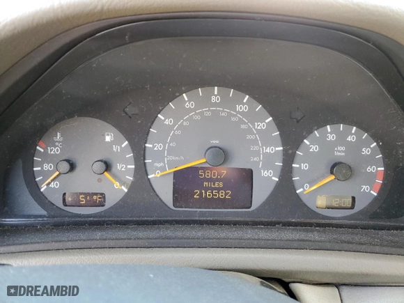 2001 Mercedes-Benz CLK-Class with VIN WDBLJ70G21T002279, listed as a Copart auction lot 80878584 with 216,582 mi miles and Salvage Title. Bid and sale history available at carsss.com. Image 9.