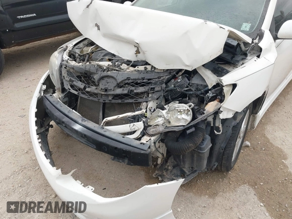 2011 Toyota Corolla L with VIN 2T1BU4EE1BC733675, listed as a IAAI auction lot 41837013 with 173,282 mi miles. Bid and sale history available at carsss.com. Image 6.