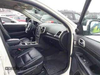 2011 Jeep Grand Cherokee Laredo with VIN 1J4RS4GG2BC709861, listed as a IAAI auction lot 41570812 with 178,226 mi miles and . Bid and sale history available at DreamBid. Image 5.