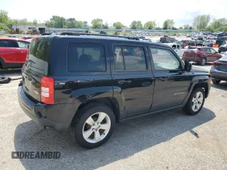 2014 Jeep Patriot Latitude with VIN 1C4NJPFB4ED823020, listed as a Copart auction lot 54746855 with 208,998 mi miles and Clean Title. Bid and sale history available at carsss.com. Image 3.
