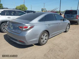 2016 Hyundai Sonata Hybrid Limited with VIN KMHE34L1XGA030597, listed as a IAAI auction lot 41996797 with 1 mi miles. Bid and sale history available at carsss.com. Image 4.