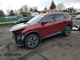 2021 Nissan Rogue SV z VIN JN8AT3BB0MW227563, wystawiony jako Copart lot #54546125 z przebiegiem 31 505 mil mil oraz Szkoda całkowita • Salvage title. Historia ofert i sprzedaży dostępna na DreamBid. Obrazek 1.
