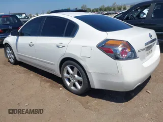 2009 Nissan Altima S with VIN 1N4AL21E19C155529, listed as a IAAI auction lot 42093236 with 210,256 mi miles and . Bid and sale history available at DreamBid. Image 3.