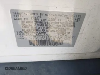2023 Nissan Kicks SR z VIN 3N1CP5DV3PL539997, wystawiony jako IAAI lot #42352528 z przebiegiem 52 259 mil mil oraz . Historia ofert i sprzedaży dostępna na DreamBid. Obrazek 9.