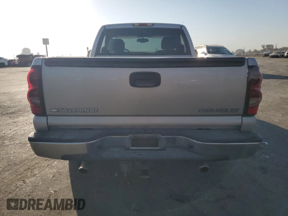 2004 Chevrolet Silverado 1500 LS with VIN 1GCEC14V24Z321550, listed as a Copart auction lot 75447474 with 165,225 mi miles and Salvage Title. Bid and sale history available at carsss.com. Image 6.