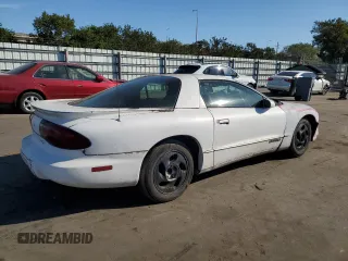 1994 Pontiac Firebird with VIN 2G2FS22S6R2226302, listed as a Copart auction lot 46945885 with 179,987 mi miles and Salvage Title. Bid and sale history available at carsss.com. Image 3.