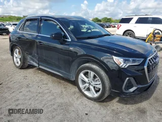 2024 Audi Q3 S line Premium z VIN WA1DECF31R1047951, wystawiony jako Copart lot #56730715 z przebiegiem 19 391 mil mil oraz Szkoda całkowita • Salvage title. Historia ofert i sprzedaży dostępna na DreamBid. Obrazek 4.