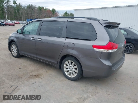 2011 Toyota Sienna XLE with VIN 5TDDK3DC8BS009918, listed as a IAAI auction lot 41937680 with 169,032 mi miles. Bid and sale history available at carsss.com. Image 3.