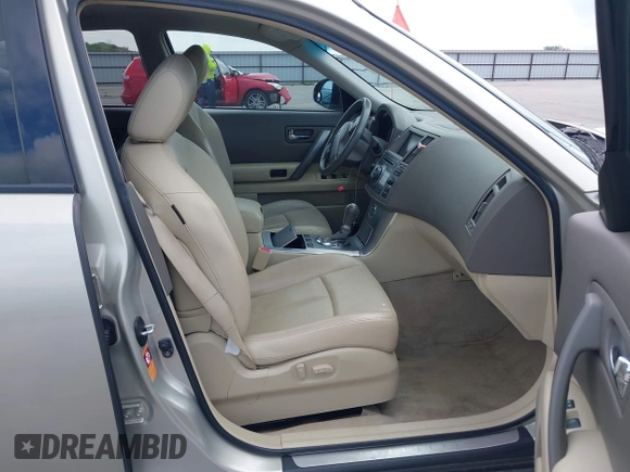 2007 Infiniti FX with VIN JNRAS08W77X205825, listed as a IAAI auction lot 42355789 with 146,275 mi miles and . Bid and sale history available at DreamBid. Image 5.