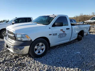 2016 Ram 1500 Tradesman z VIN 3C6JR6DT5GG130435, wystawiony jako Copart lot #88678425 z przebiegiem 93 486 mil mil oraz Szkoda całkowita • Salvage title. Historia ofert i sprzedaży dostępna na DreamBid. Obrazek 1.