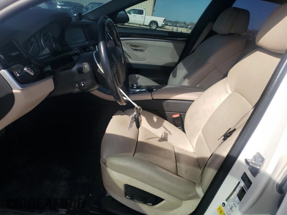2012 BMW 5 Series 528i with VIN WBAXG5C51CDY29734, listed as a Copart auction lot 46924205 with 121,833 mi miles and Salvage Title. Bid and sale history available at carsss.com. Image 7.