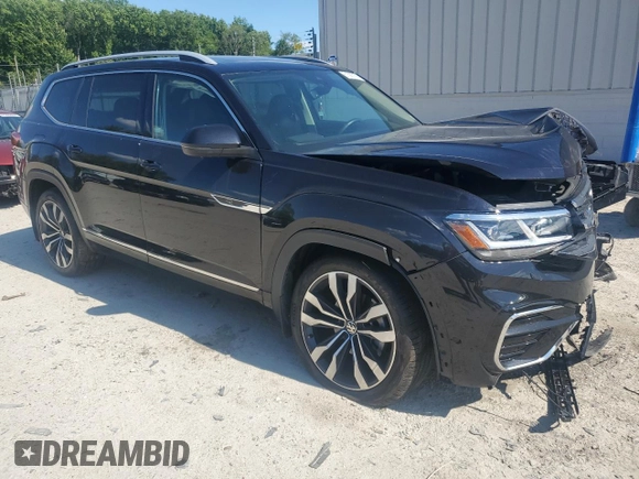 2022 Volkswagen Atlas SEL Premium R-Line with VIN 1V2FR2CA0NC532689, listed as a Copart auction lot 61580755 with 62,614 mi miles and Salvage title. Bid and sale history available at DreamBid. Image 4.