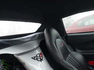 2001 Chevrolet Corvette z VIN 1G1YY32G715118809, wystawiony jako IAAI lot #41570974 z przebiegiem 118 819 mil mil oraz . Historia ofert i sprzedaży dostępna na DreamBid. Obrazek 8.