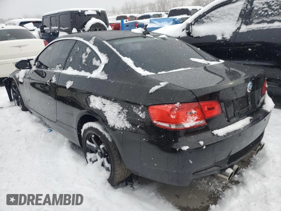 2009 BMW 3 Series 328i xDrive with VIN WBAWV53529P080130, listed as a Copart auction lot 87649095 with 98,418 mi miles and Salvage Title. Bid and sale history available at carsss.com. Image 2.