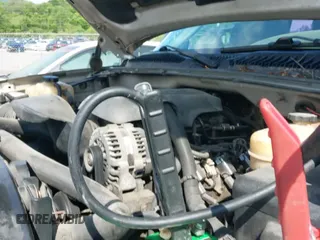 2005 Chevrolet Silverado 1500 Work Truck with VIN 1GCEK19V15Z101751, listed as a IAAI auction lot 42387202 with 332,808 mi miles and . Bid and sale history available at DreamBid. Image 19.