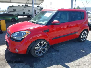 2013 Kia Soul ! with VIN KNDJT2A65D7618115, listed as a IAAI auction lot 41838807 with 52,159 mi miles. Bid and sale history available at carsss.com. Image 17.
