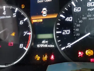 2019 Acura ILX w/Premium Pkg with VIN 19UDE2F78KA014830, listed as a IAAI auction lot 38611591 with 70,944 mi miles. Bid and sale history available at carsss.com. Image 15.