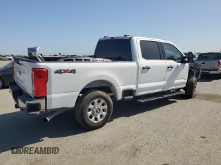 2024 Ford F-250 XL with VIN 1FT7W2BA8REE06252, listed as a Copart auction lot 51831265 with 4,425 mi miles and Salvage title. Bid and sale history available at DreamBid. Image 3.