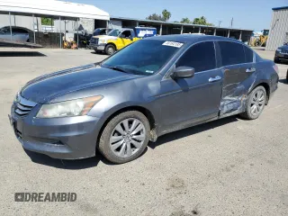 2011 Honda Accord EX-L z VIN 1HGCP3F88BA029560, wystawiony jako Copart lot #56164185 z przebiegiem 154 983 mil mil oraz Szkoda całkowita • Salvage title. Historia ofert i sprzedaży dostępna na DreamBid. Obrazek 1.