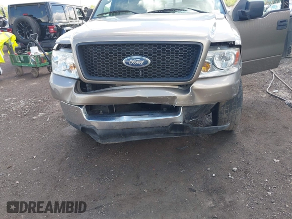 2004 Ford F-150 XL z VIN 1FTRF12W04NC41949, wystawiony jako IAAI lot #42251934 z przebiegiem Nie podano mil oraz . Historia ofert i sprzedaży dostępna na DreamBid. Obrazek 6.