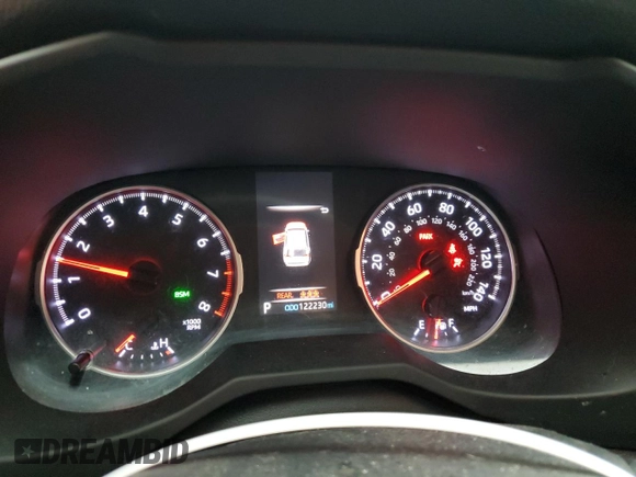 2020 Toyota RAV4 XLE with VIN JTMP1RFV4LD048990, listed as a Copart auction lot 85850564 with 122,230 mi miles and Salvage Title. Bid and sale history available at carsss.com. Image 9.