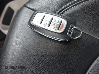 2022 Chrysler Pacifica Touring L with VIN 2C4RC1BG7NR168519, listed as a IAAI auction lot 41928929 with 55,814 mi miles and . Bid and sale history available at DreamBid. Image 11.