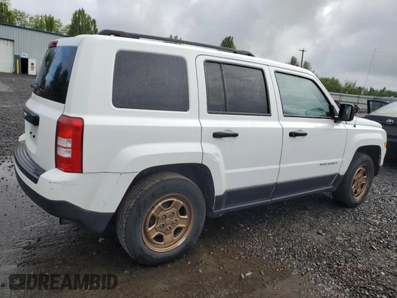 2016 Jeep Patriot Sport SE z VIN 1C4NJPBAXGD789861, wystawiony jako Copart lot #56783865 z przebiegiem 99 988 mil mil oraz Czysty tytuł • Clean title. Historia ofert i sprzedaży dostępna na DreamBid. Obrazek 3.