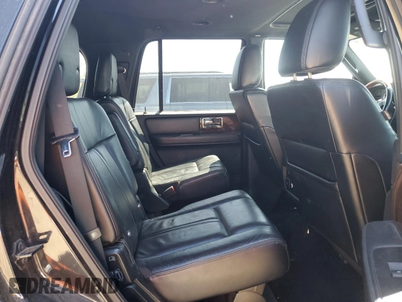 2015 Lincoln Navigator z VIN 5LMJJ2JT2FEJ03107, wystawiony jako Copart lot #56480805 z przebiegiem 176 627 mil mil oraz Czysty tytuł • Clean title. Historia ofert i sprzedaży dostępna na DreamBid. Obrazek 11.