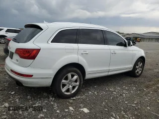 2015 Audi Q7 Premium z VIN WA1CGAFE5FD008236, wystawiony jako Copart lot #52850365 z przebiegiem 127 490 mil mil oraz Szkoda całkowita • Salvage title. Historia ofert i sprzedaży dostępna na DreamBid. Obrazek 3.
