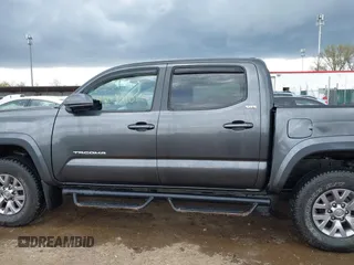 2017 Toyota Tacoma SR5 с VIN 3TMCZ5AN2HM108445, выставлен на аукционе IAAI как лот 42074101 с пробегом 193 220 миль миль и . История ставок и продаж доступна на DreamBid. Изображение 14.