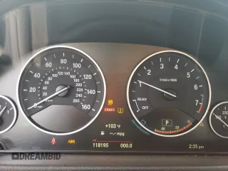 2015 BMW 3 Series 328i xDrive с VIN WBA3B5G53FNS17007, выставлен на аукционе Copart как лот 61973085 с пробегом 118 195 миль миль и Списание • Salvage title. История ставок и продаж доступна на DreamBid. Изображение 9.