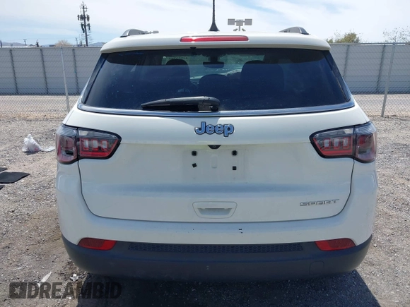2021 Jeep Compass Sport z VIN 3C4NJCAB6MT532267, wystawiony jako IAAI lot #42035764 z przebiegiem 41 725 mil mil oraz . Historia ofert i sprzedaży dostępna na DreamBid. Obrazek 16.